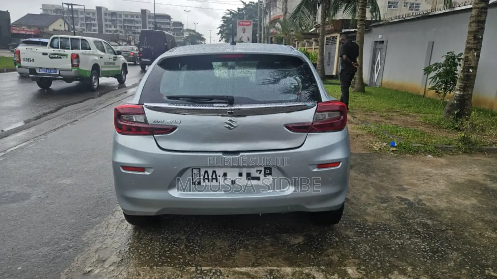 Suzuki Baleno 2023 Gris
