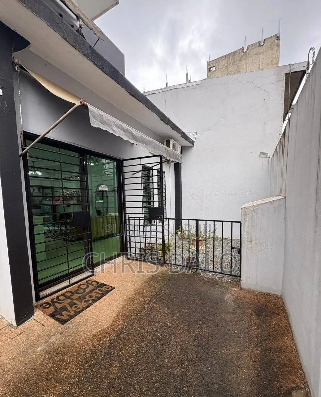 4chbre Duplex dans Dalo Davy Chris, Cocody à Vendre