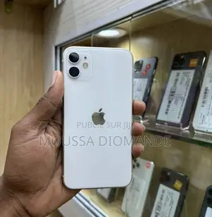 Photo - New Apple iPhone 11 128 GB Blanc