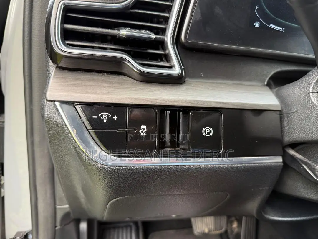 New Kia Sportage X-Line 2023 Gris