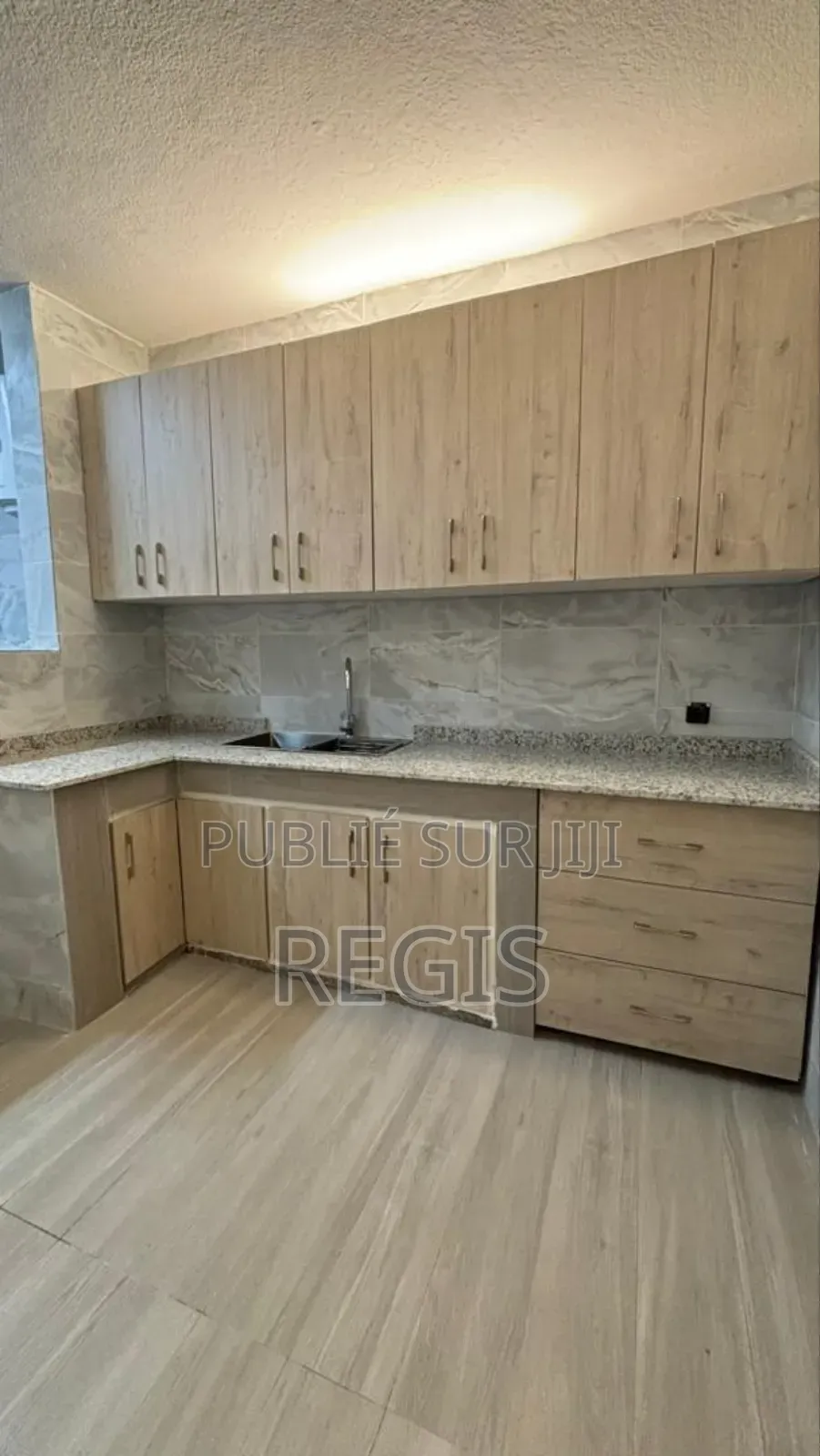 3chbre Appartement dans Residence Rose, Cocody à Louer