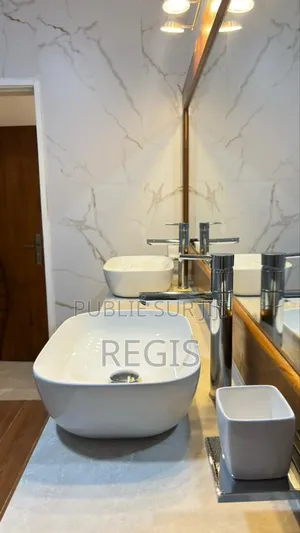 3chbre Appartement dans Residence Rose, Cocody à Louer