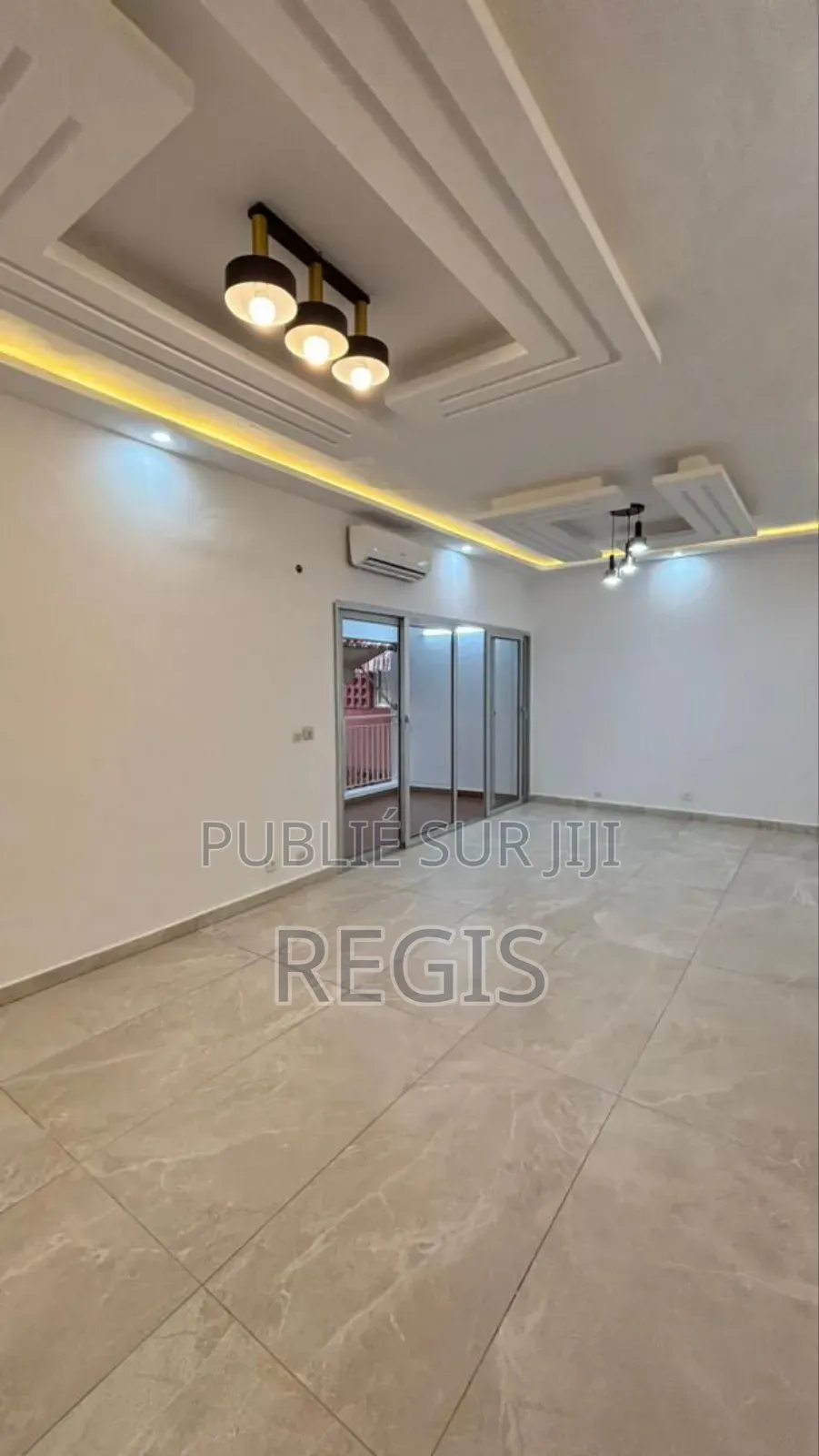 3chbre Appartement dans Residence Rose, Cocody à Louer