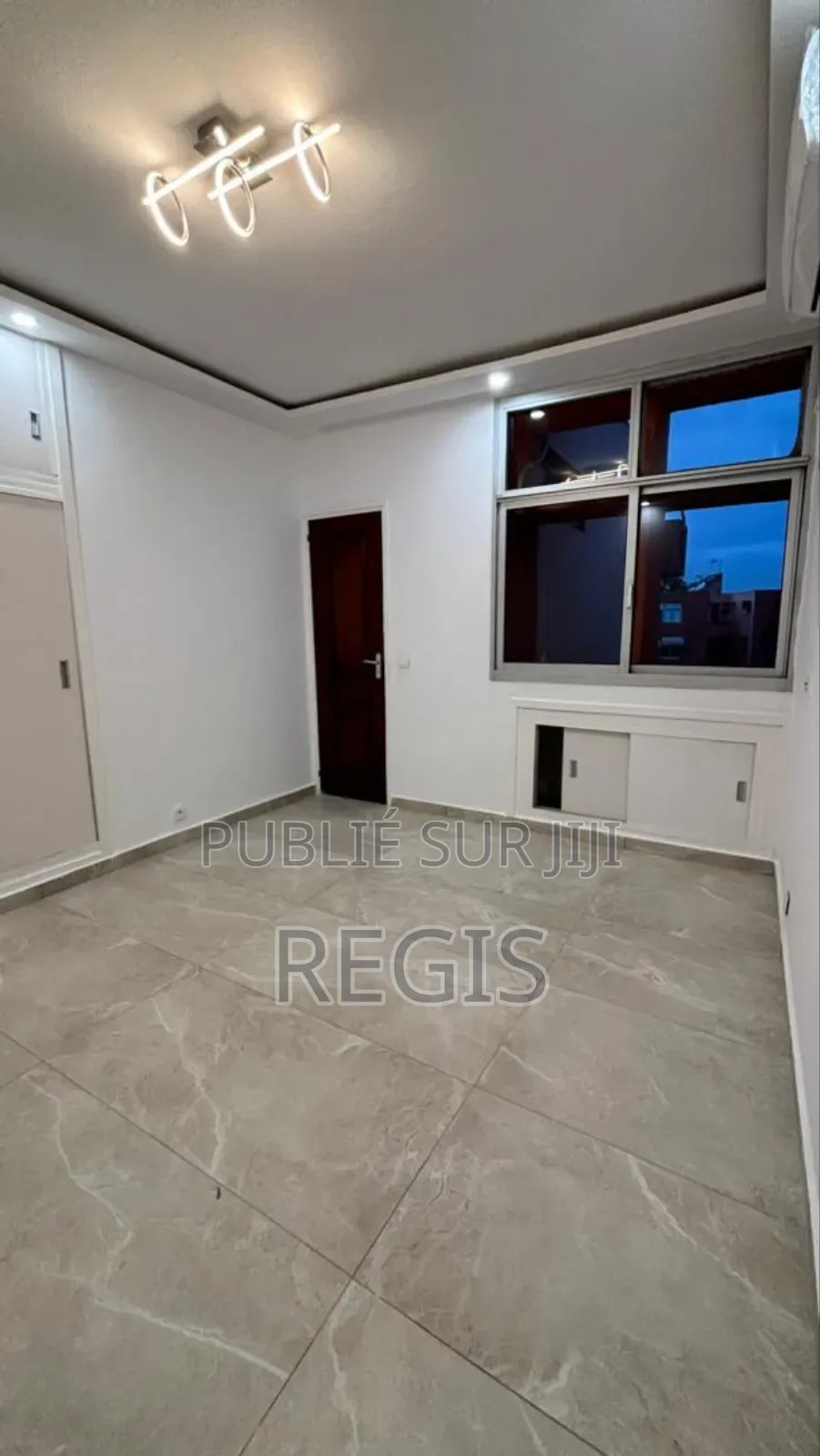 3chbre Appartement dans Residence Rose, Cocody à Louer