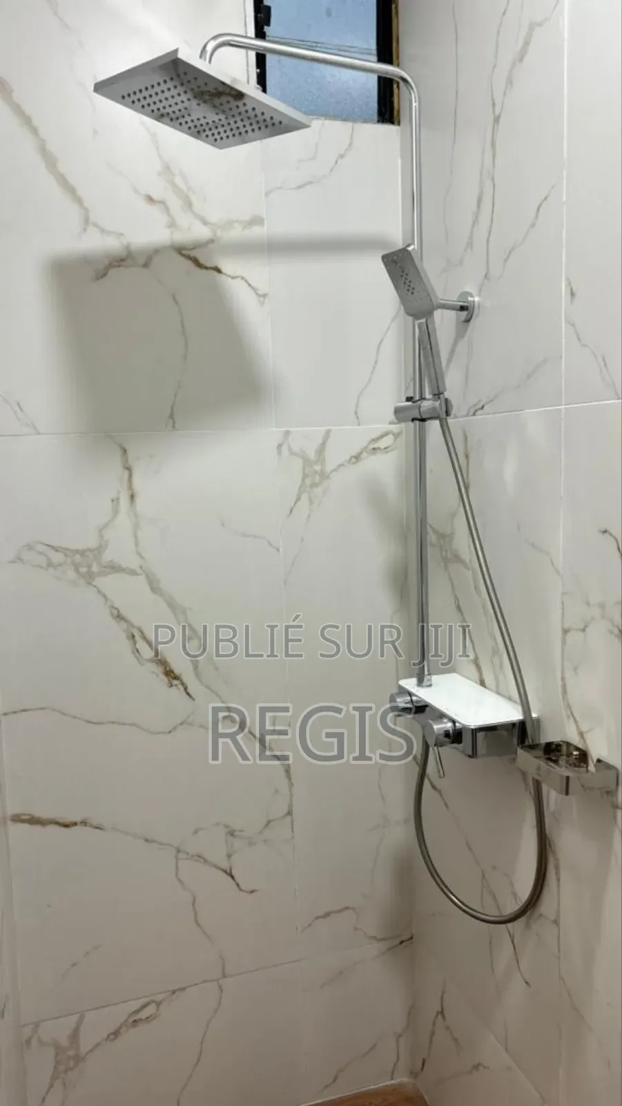 3chbre Appartement dans Residence Rose, Cocody à Louer