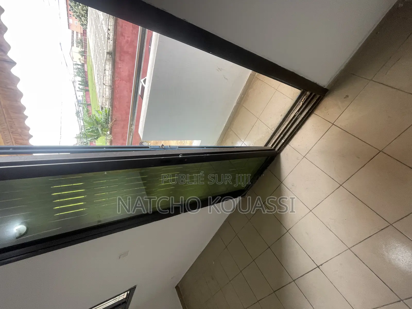 1chbre Appartement dans Studio, Cocody à Louer