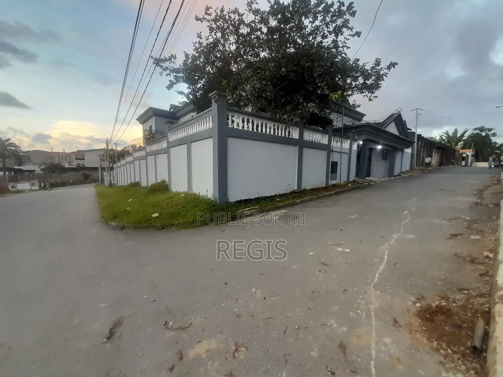 14chbre Villa dans Residence Saphir, Cocody à Louer