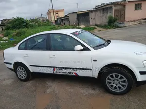 Volkswagen Passat 2001 Blanc