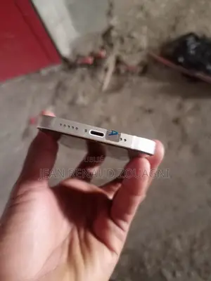 New Apple iPhone 13 128 GB Doré