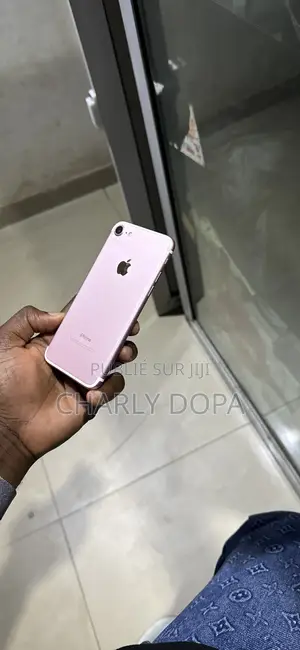 Apple iPhone 7 32 GB Rose