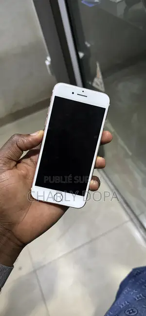 Apple iPhone 7 32 GB Rose