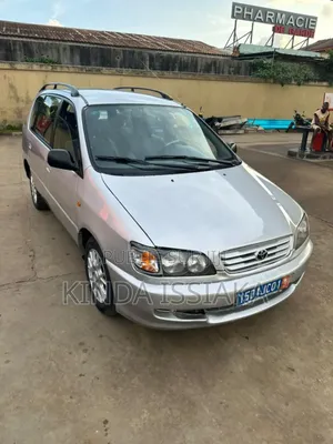 Photo - Toyota Picnic 2.0 FWD 2004 Gris