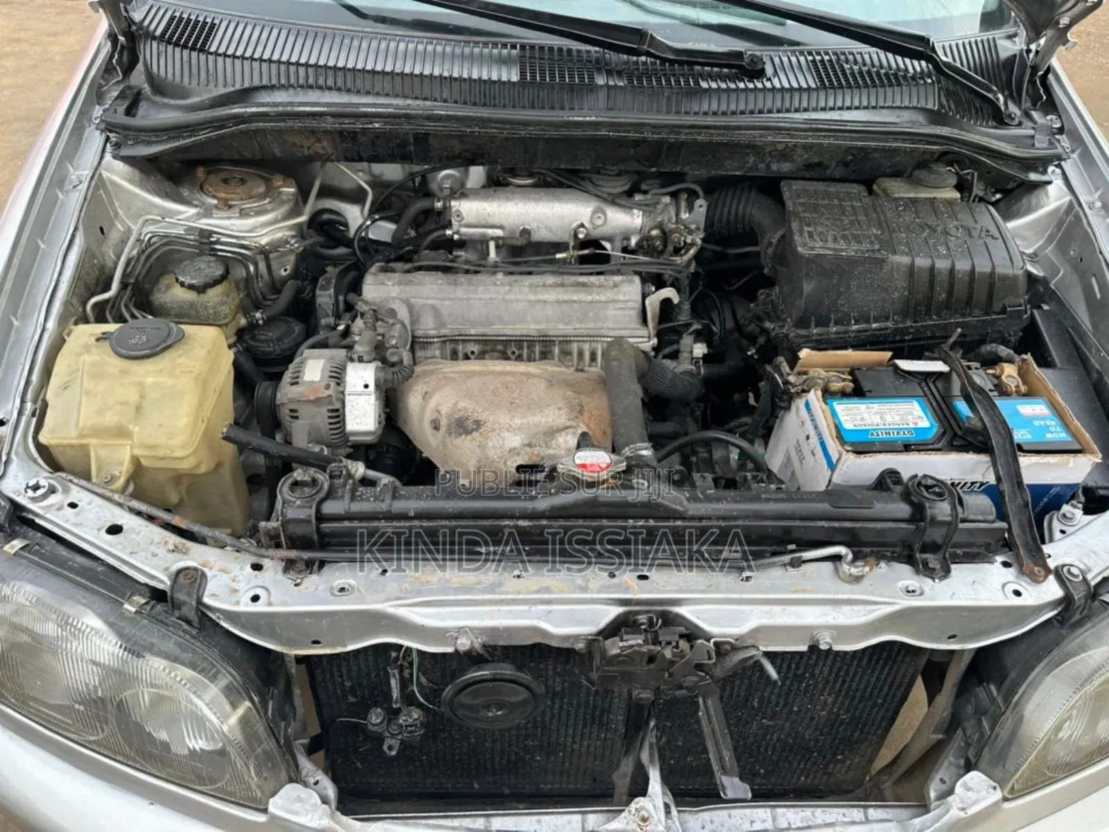 Toyota Picnic 2.0 FWD 2004 Gris