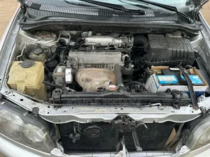 Toyota Picnic 2.0 FWD 2004 Gris