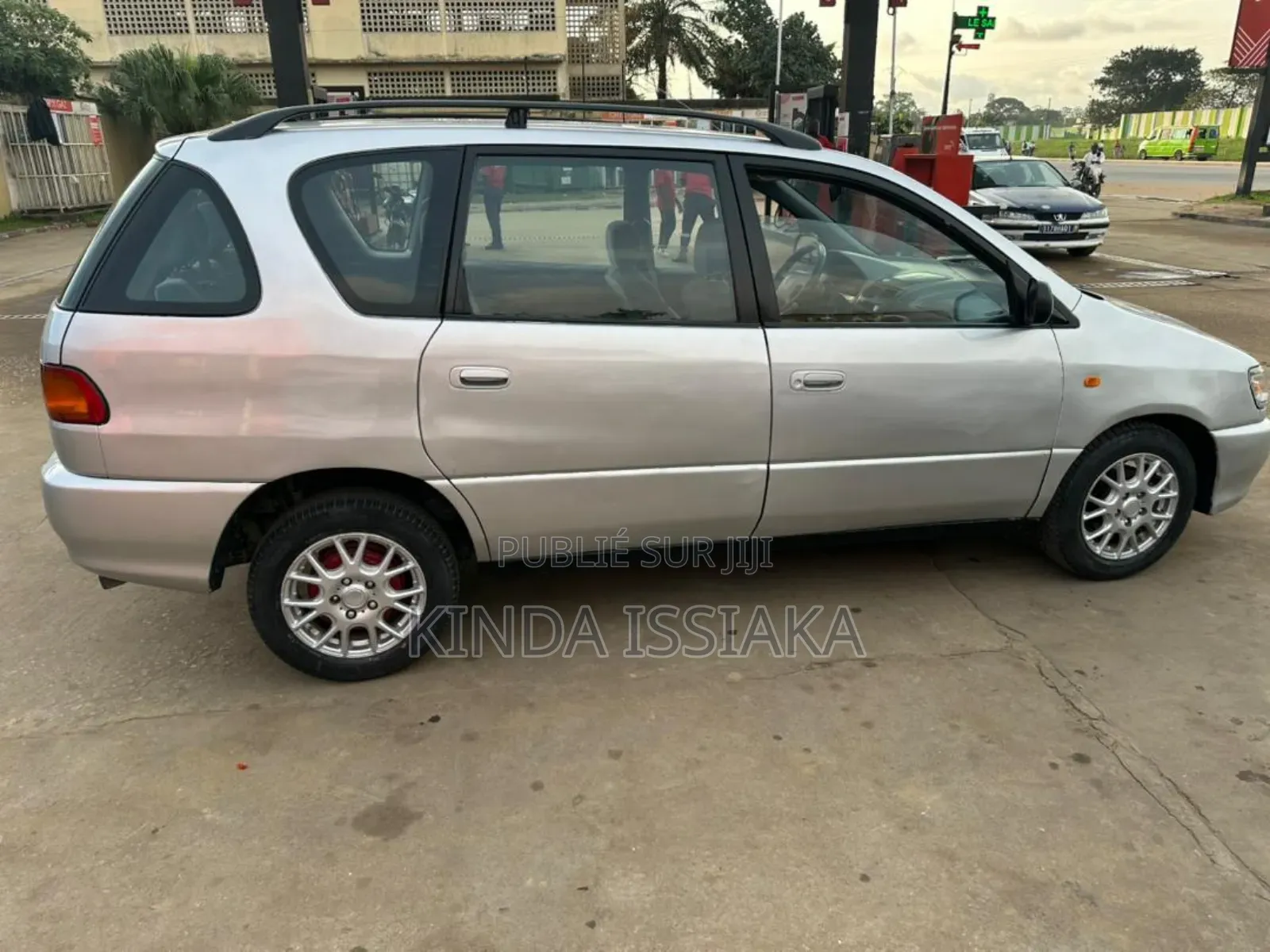 Toyota Picnic 2.0 FWD 2004 Gris