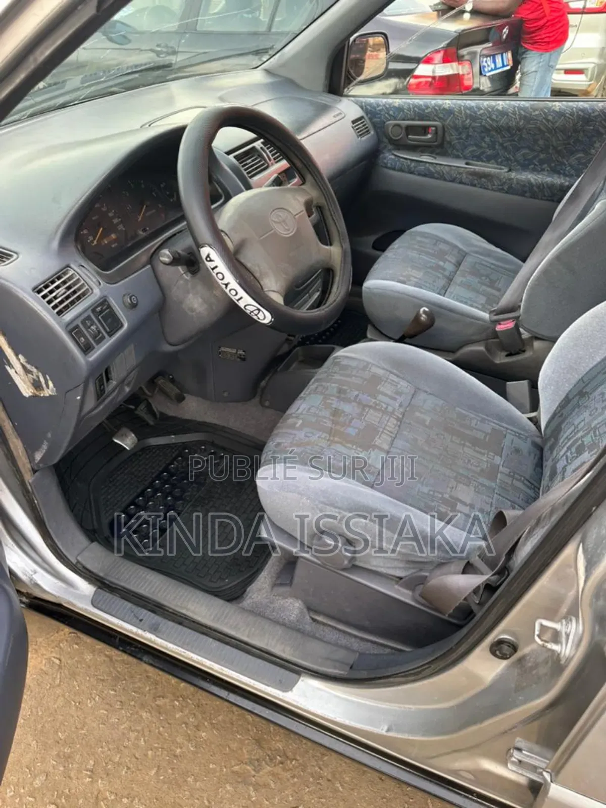 Toyota Picnic 2.0 FWD 2004 Gris