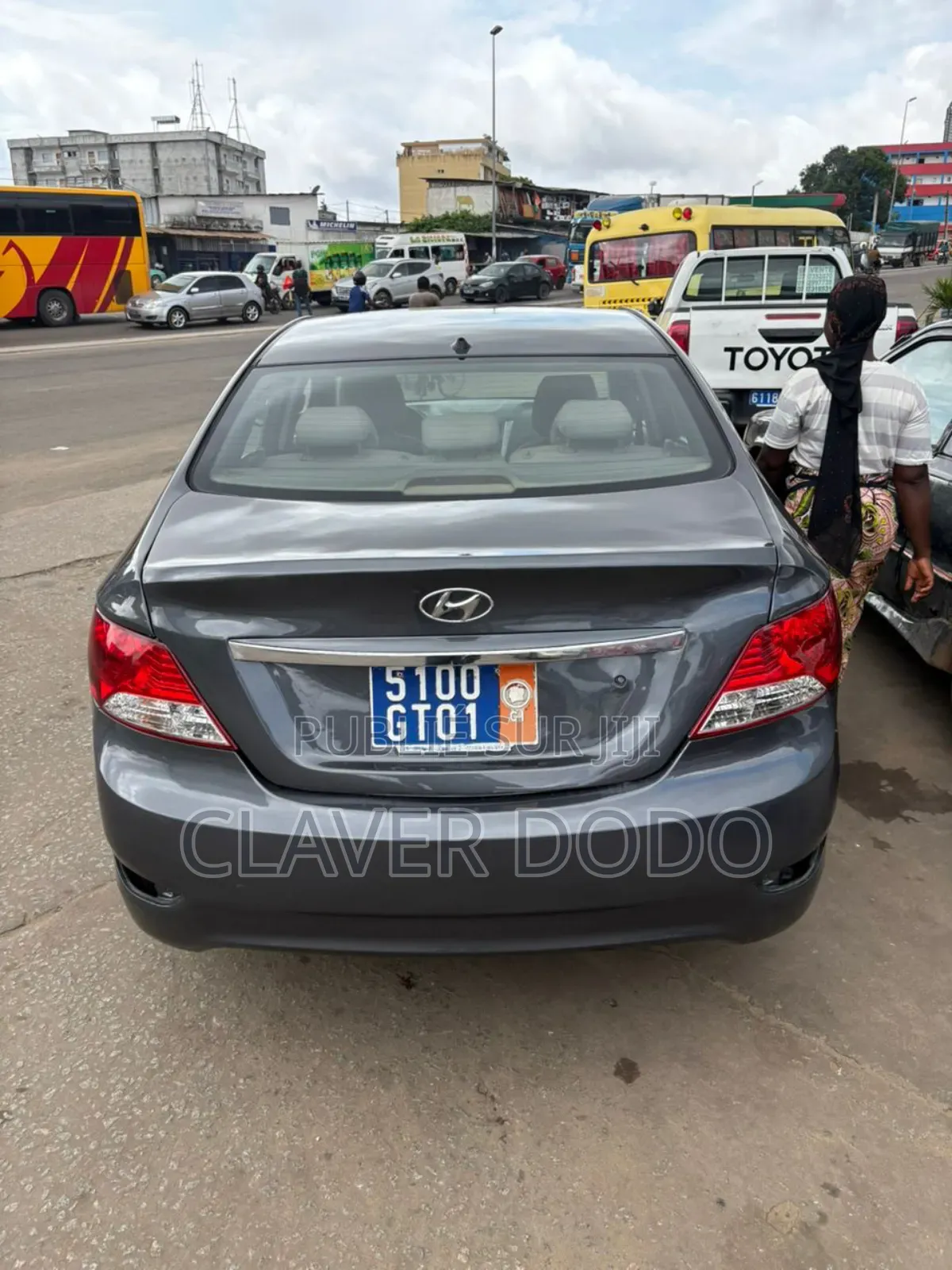 Hyundai Accent 2013 Gris