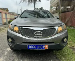 Photo - Kia Sorento 2012 Gris