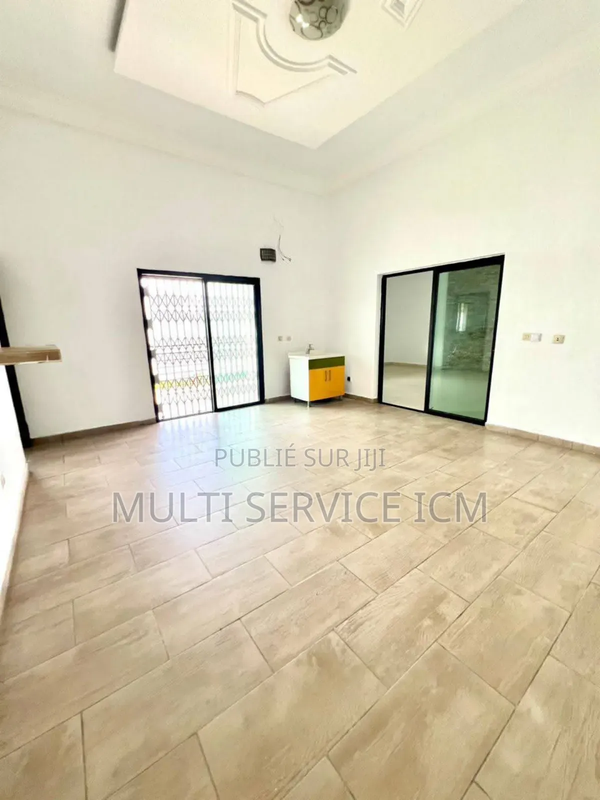 10chbre Duplex dans Ismaël Coulibaly, Cocody à Vendre