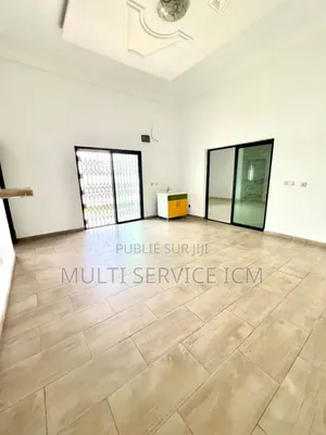 10chbre Duplex dans Ismaël Coulibaly, Cocody à Vendre