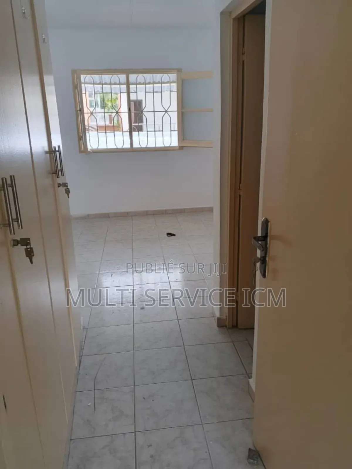10chbre Duplex dans Ismaël Coulibaly, Cocody à Vendre