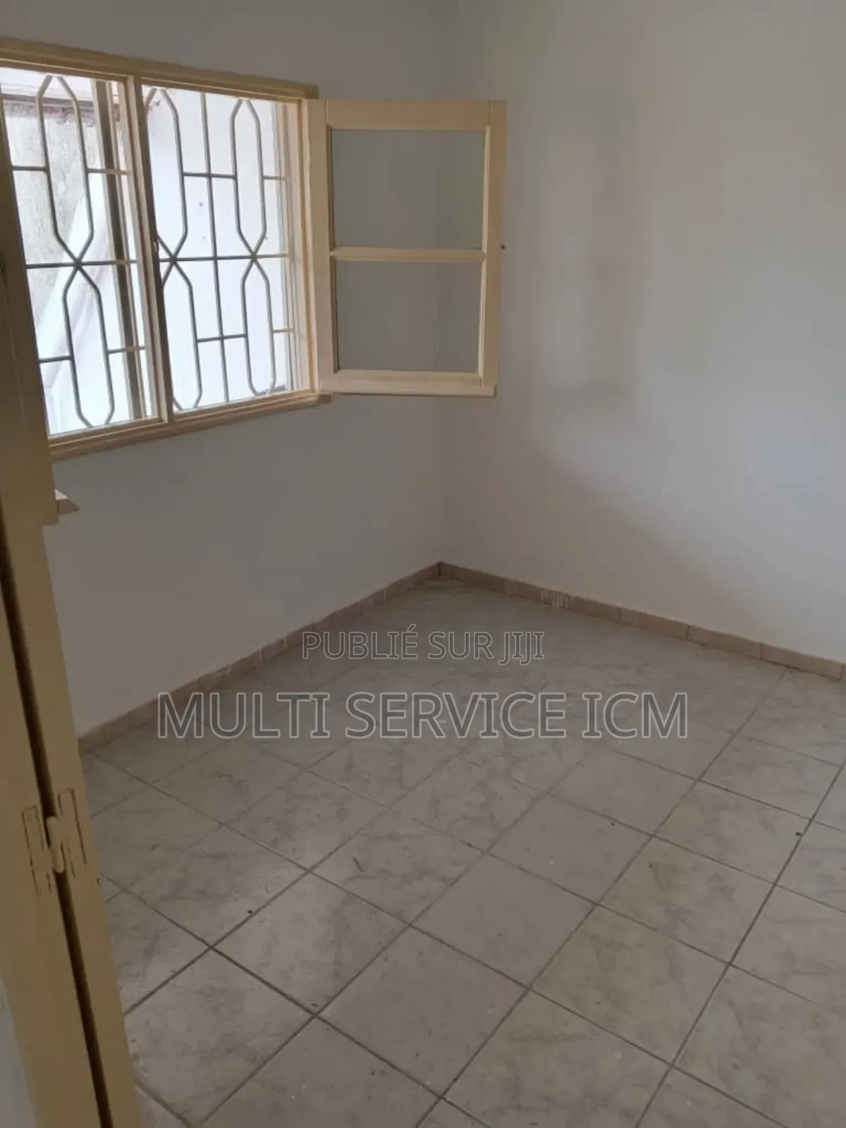 10chbre Duplex dans Ismaël Coulibaly, Cocody à Vendre
