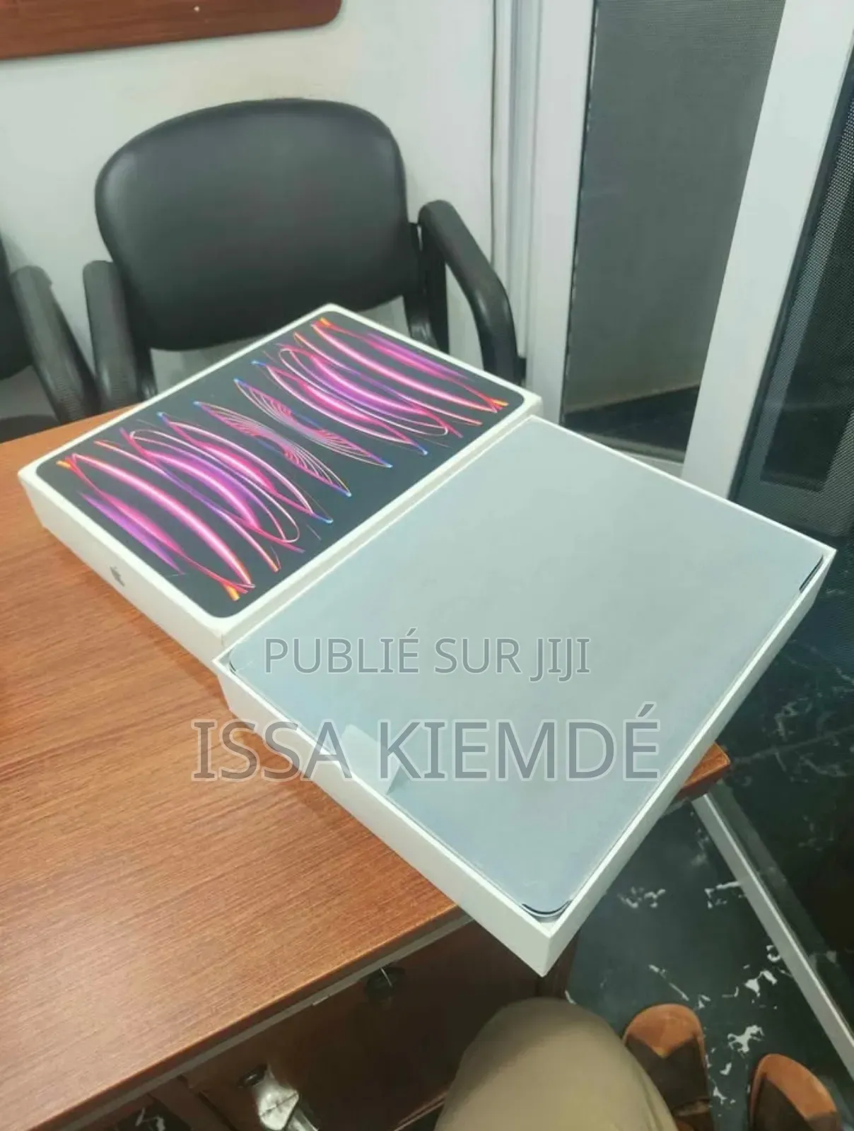 New Apple iPad 3 Wi-Fi + Cellular 256 GO Gris