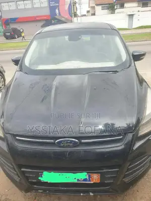 Ford Escape Titanium 4x4 2016 Noir Mat