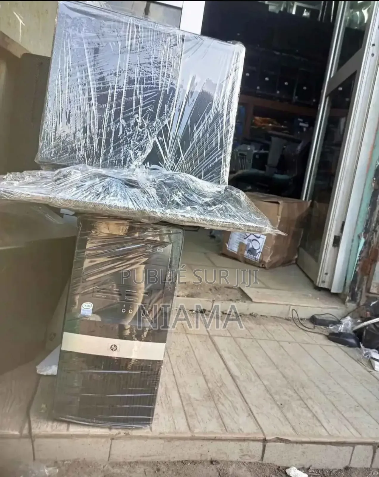 New Ordinateur De Bureau HP 200 G4 4GB HDD 500GB