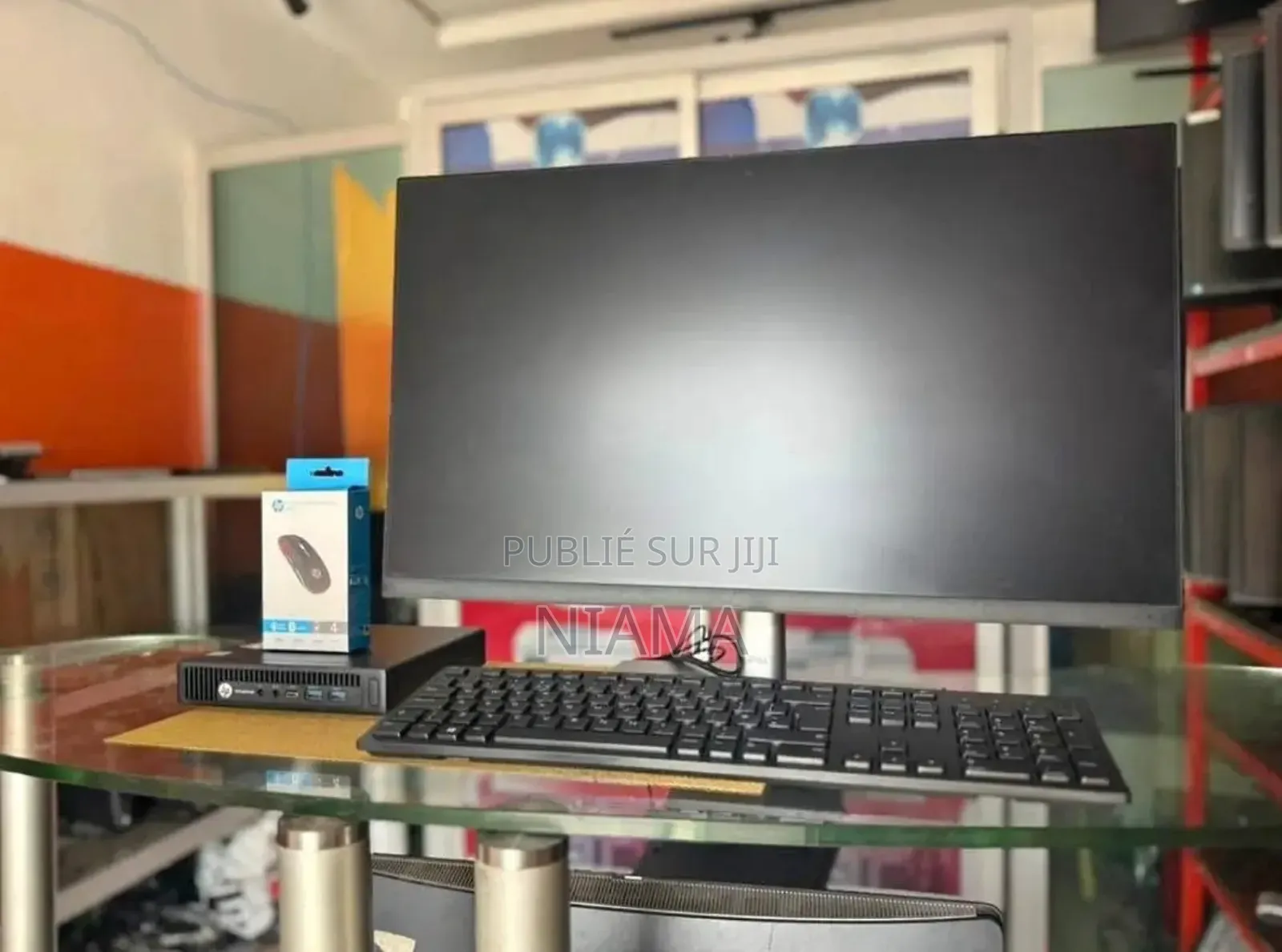 New Ordinateur de bureau HP 200 G4 8GB Intel Core i5 HDD 500GB