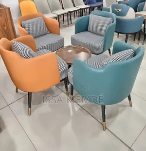 Photo - Belle Table À Manger Pour Maison