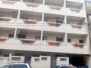 Photo - 3chbre Maison dans Gabonza, Yopougon à Vendre