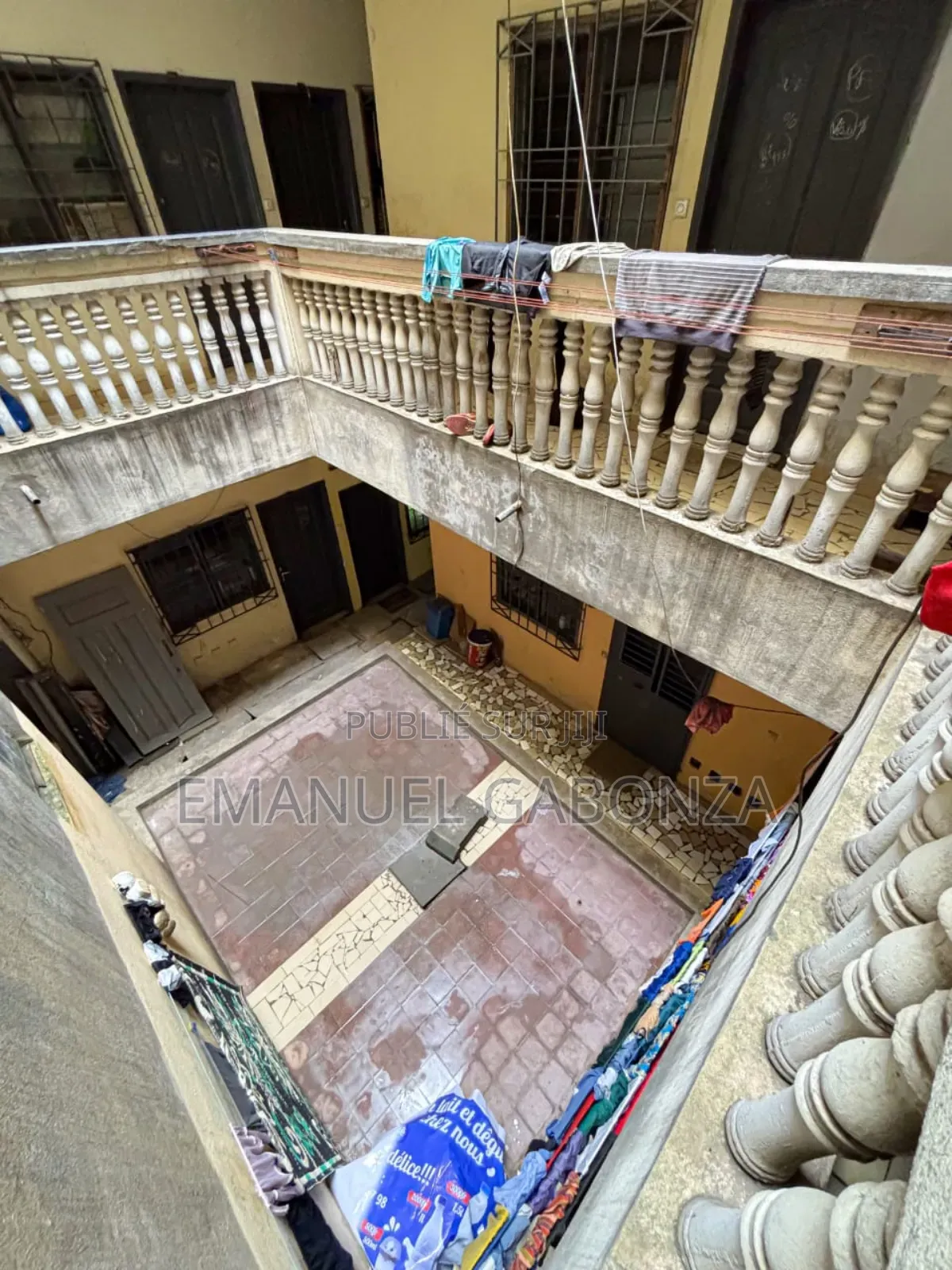 3chbre Maison dans Gabonza, Yopougon à Vendre