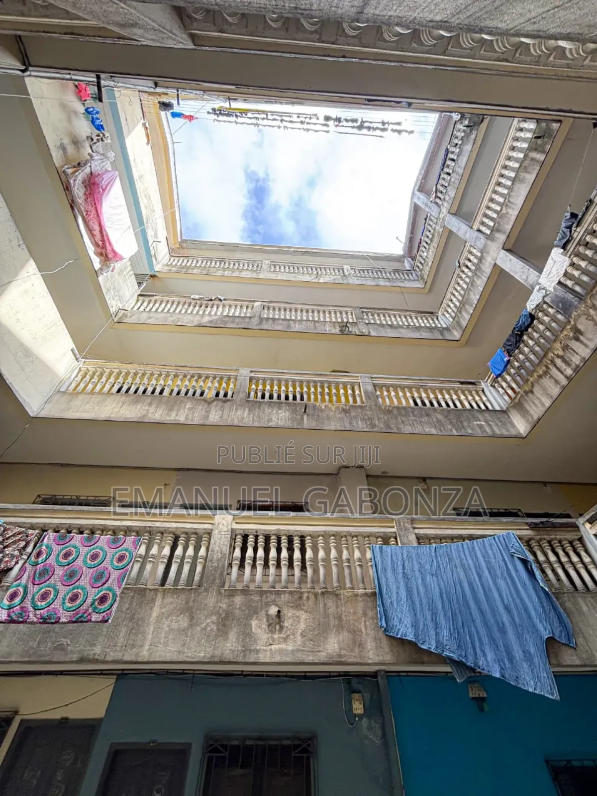 3chbre Maison dans Gabonza, Yopougon à Vendre