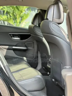 New Mercedes-Benz C200 2023 Black