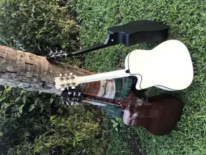 Guitare Acoustique Et Classique .Corde en Nylon Et en Acier