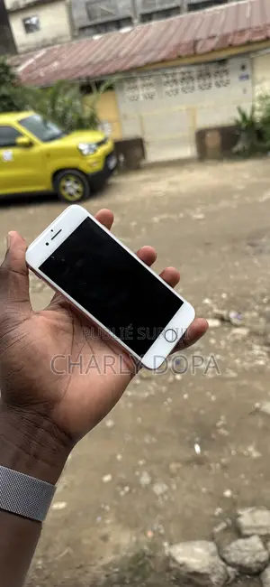 Apple iPhone 7 32 GB Rose