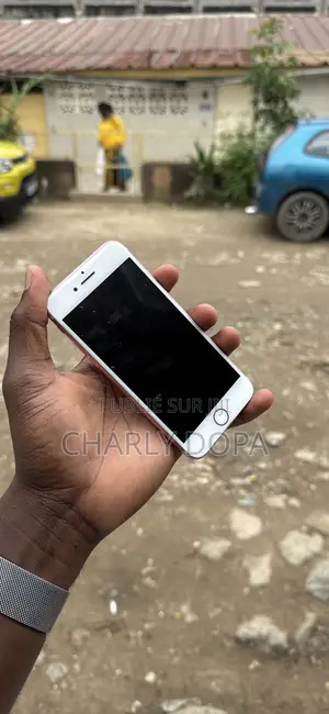 Apple iPhone 7 32 GB Rose