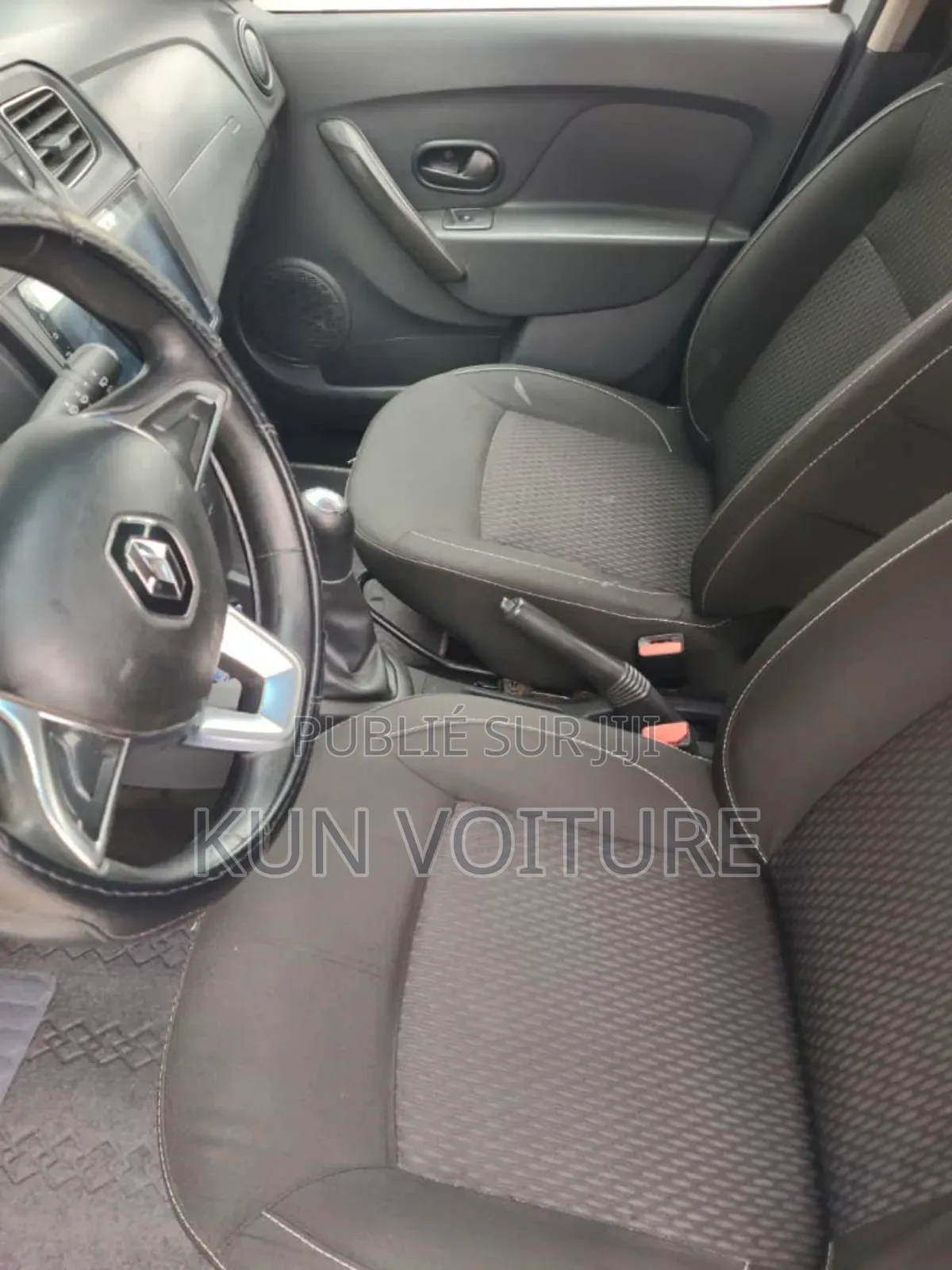 Renault Sandero 2019 Blanc cassé