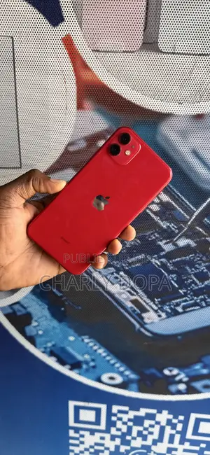 Apple iPhone 11 64 GB Rouge