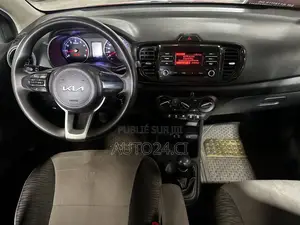 Kia Pegas 2023 Rouge