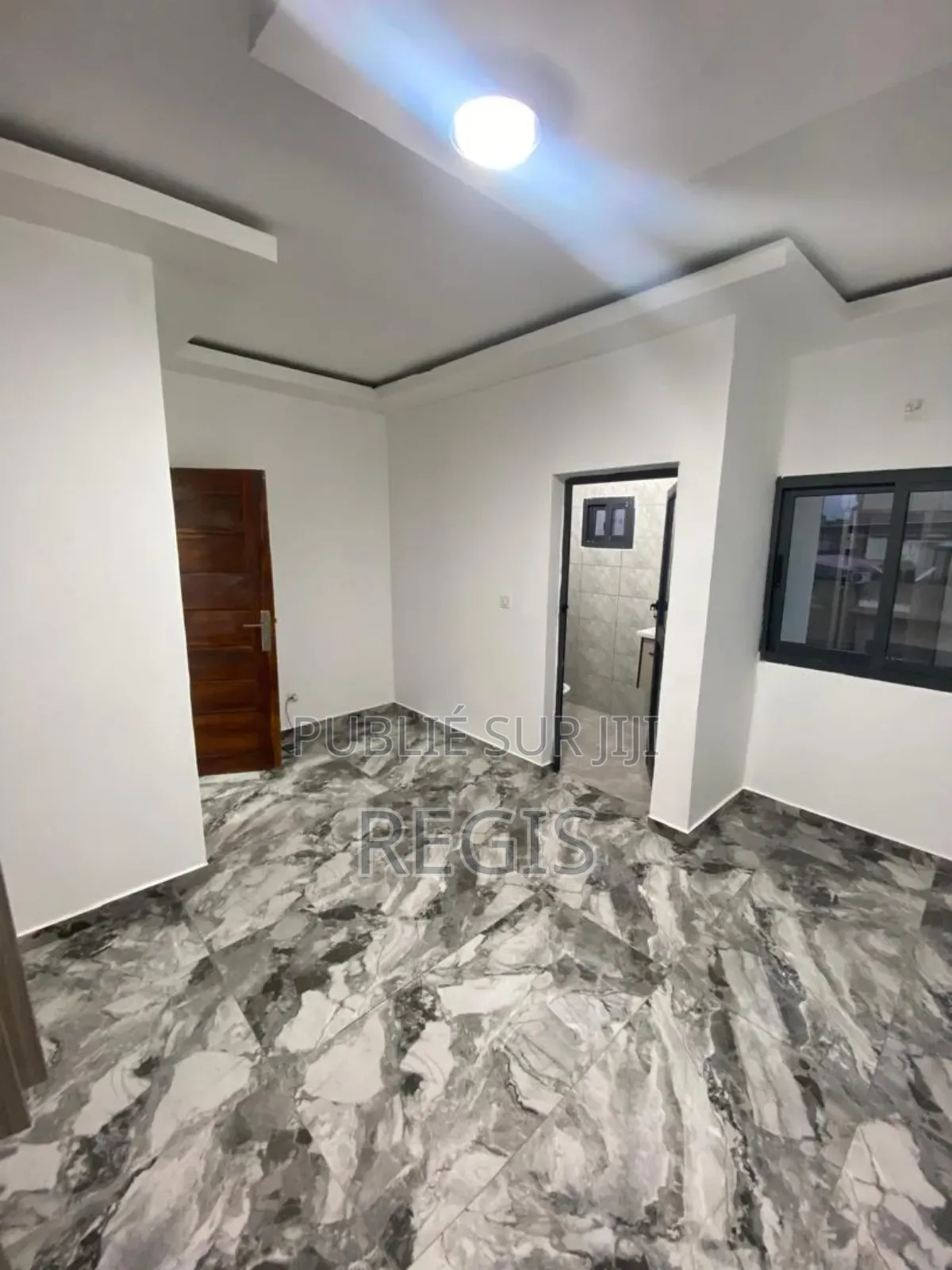 3chbre Appartement dans Residence, Cocody à Louer