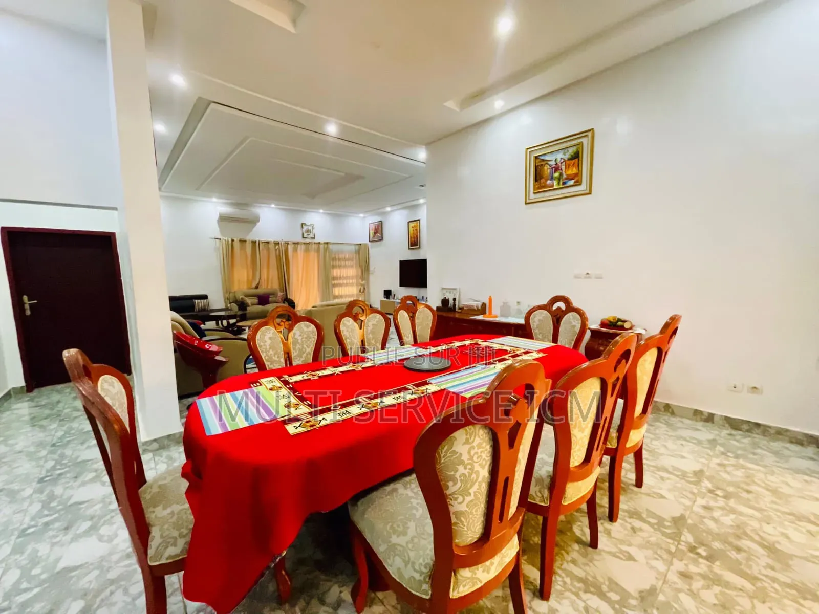 Furnished 4chbre Duplex dans Ismaël Coulibaly, Cocody à Louer