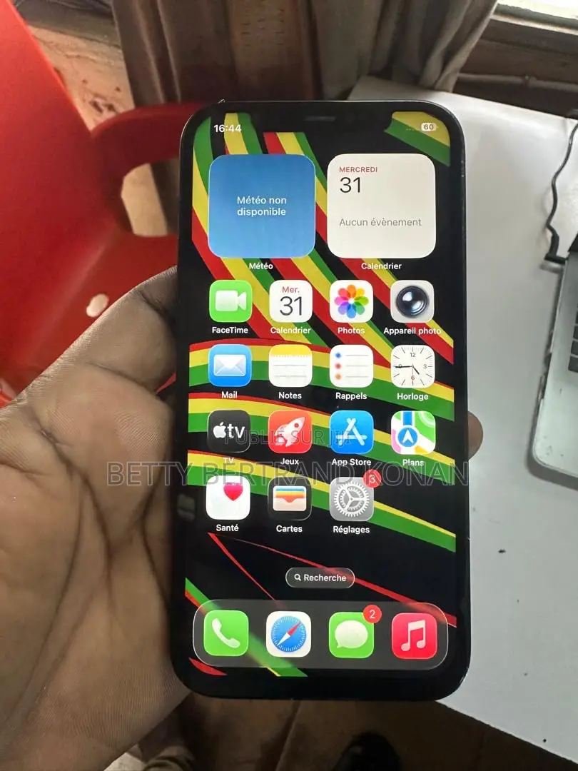 Apple iPhone 12 64 GB Black