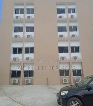 Photo - Hôtel en Vente