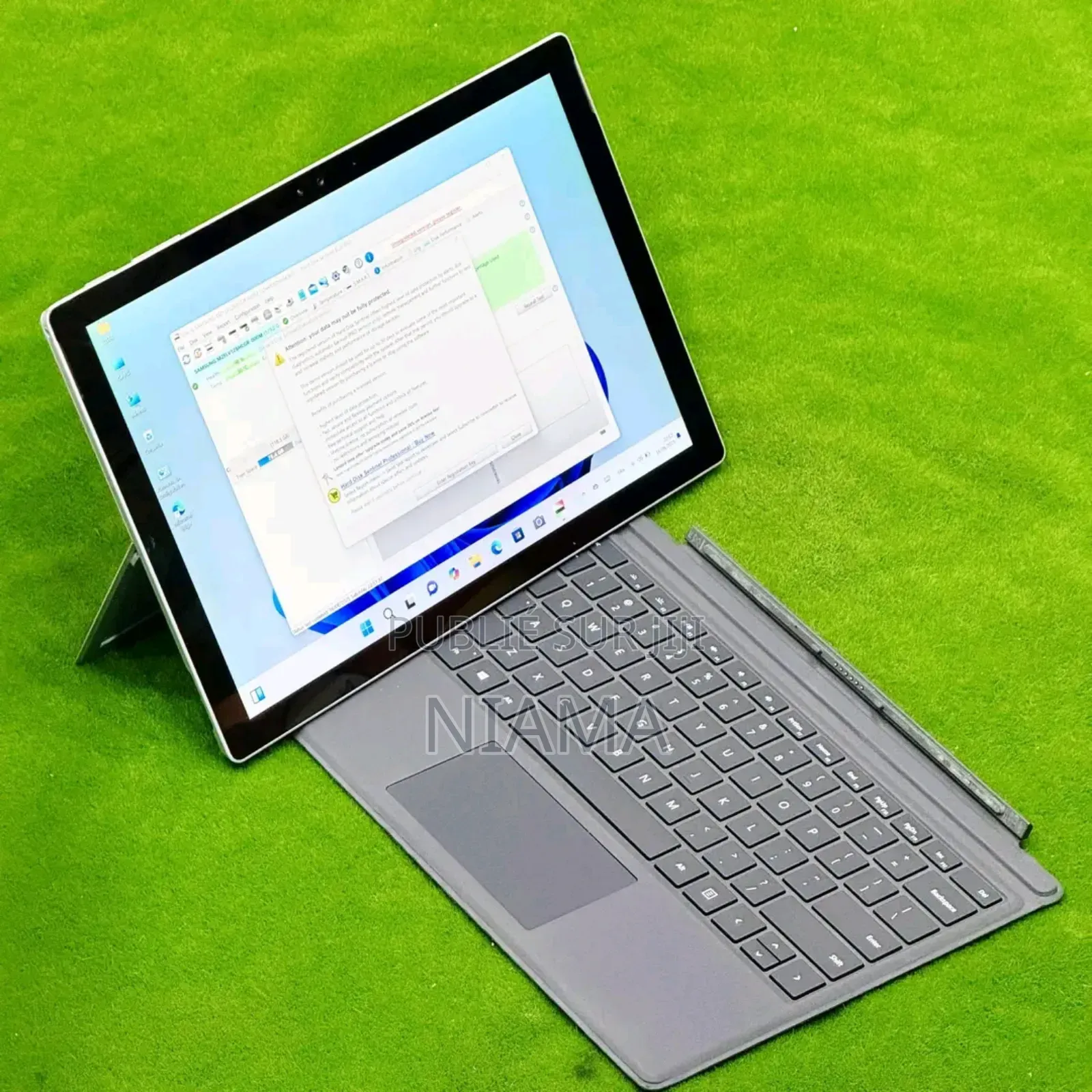 New Microsoft Surface Pro 4 8GB Intel Core I5 SSD 128GB