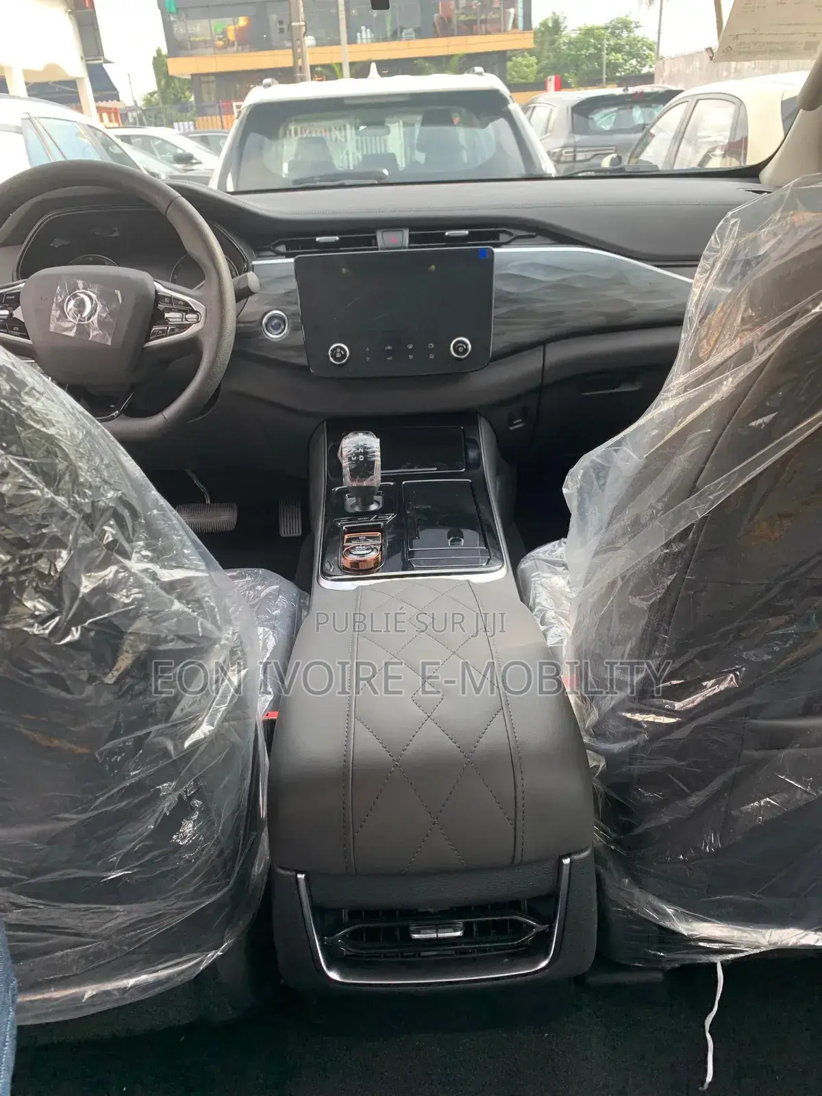 New Dongfeng Rich 7 2025 Black