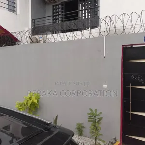 4chbre Duplex dans Beraka Corporation, Cocody à Vendre