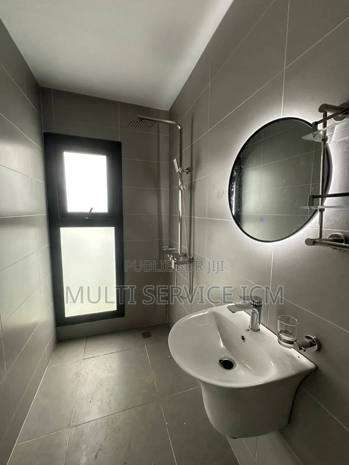 3chbre Duplex dans Ismaël Coulibaly, Cocody à Vendre