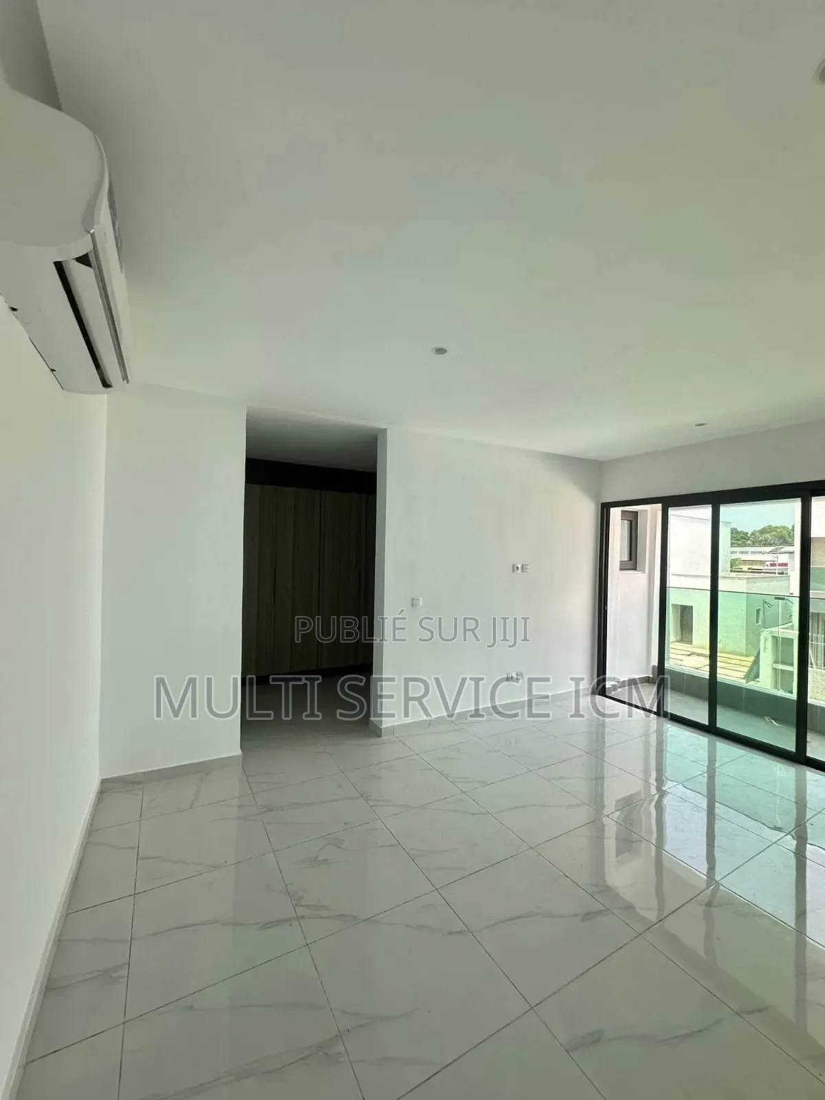 3chbre Duplex dans Ismaël Coulibaly, Cocody à Vendre